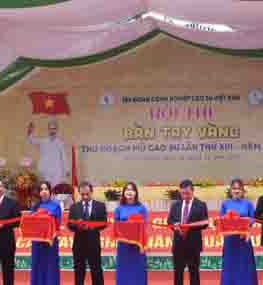 Hơn 300 công nhân cao su tham gia Hội thi Bàn tay Vàng cấp quốc tế