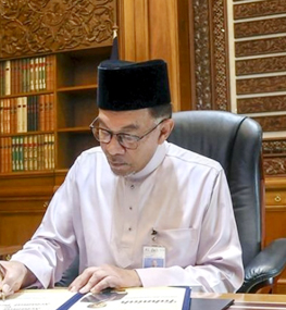 Sự nghiệp chính trị thăng trầm của tân Thủ tướng Malaysia Anwar Ibrahim
