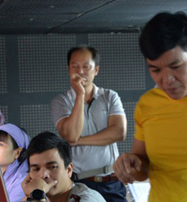 Những người lặng thầm sau 