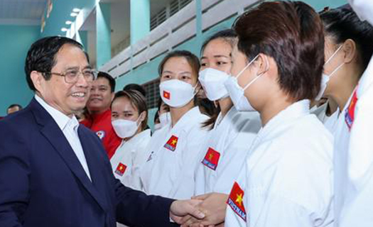 Thủ tướng kiểm tra công tác chuẩn bị SEA Games 31 và động viên đoàn thể thao Việt Nam