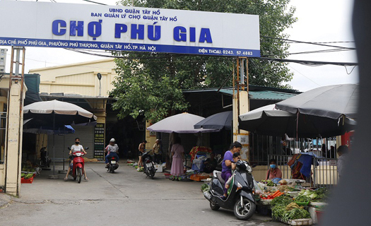Chợ Phú Gia,Tây Hồ, Hà Nội: Thu tiền tỷ nhưng không xuất hóa đơn, chứng từ?