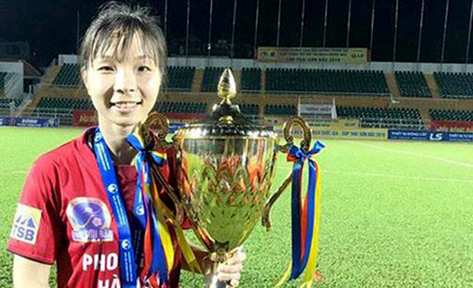 Cầu thủ Trần Thị Hồng Nhung thi đấu ấn tượng tại Thái Lan