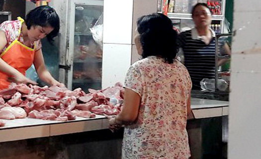 Bình ổn giá thịt lợn dịp Tết: Sao không làm sớm hơn?