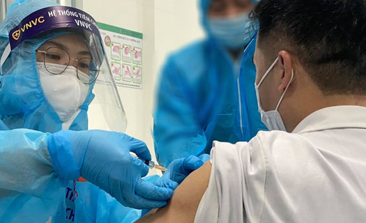 Vì sao đã tiêm vaccine phòng ngừa vẫn bị nhiễm SARS-CoV-2?