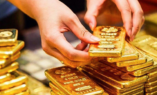 Chuyên gia đề xuất đánh thuế giao dịch vàng để hạn chế đầu cơ, tích trữ