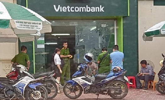 Tên cướp bắn bảo vệ Chi nhánh ngân hàng Vietcombank ở Thanh Hóa