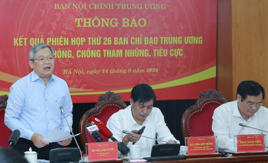 Thu giữ hàng trăm tỷ đồng, hơn 1000 sổ đỏ liên quan vụ Phúc Sơn, Thuận An