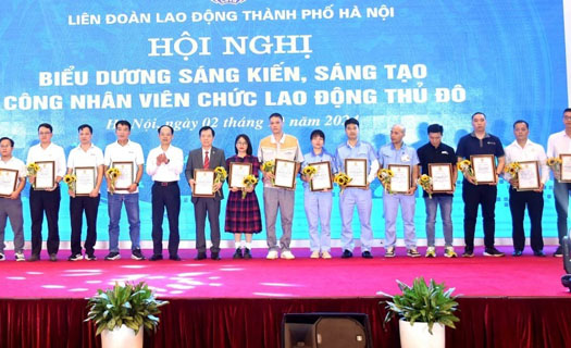 Hà Nội tôn vinh 100 gương sáng kiến, sáng tạo và doanh nghiệp tiêu biểu